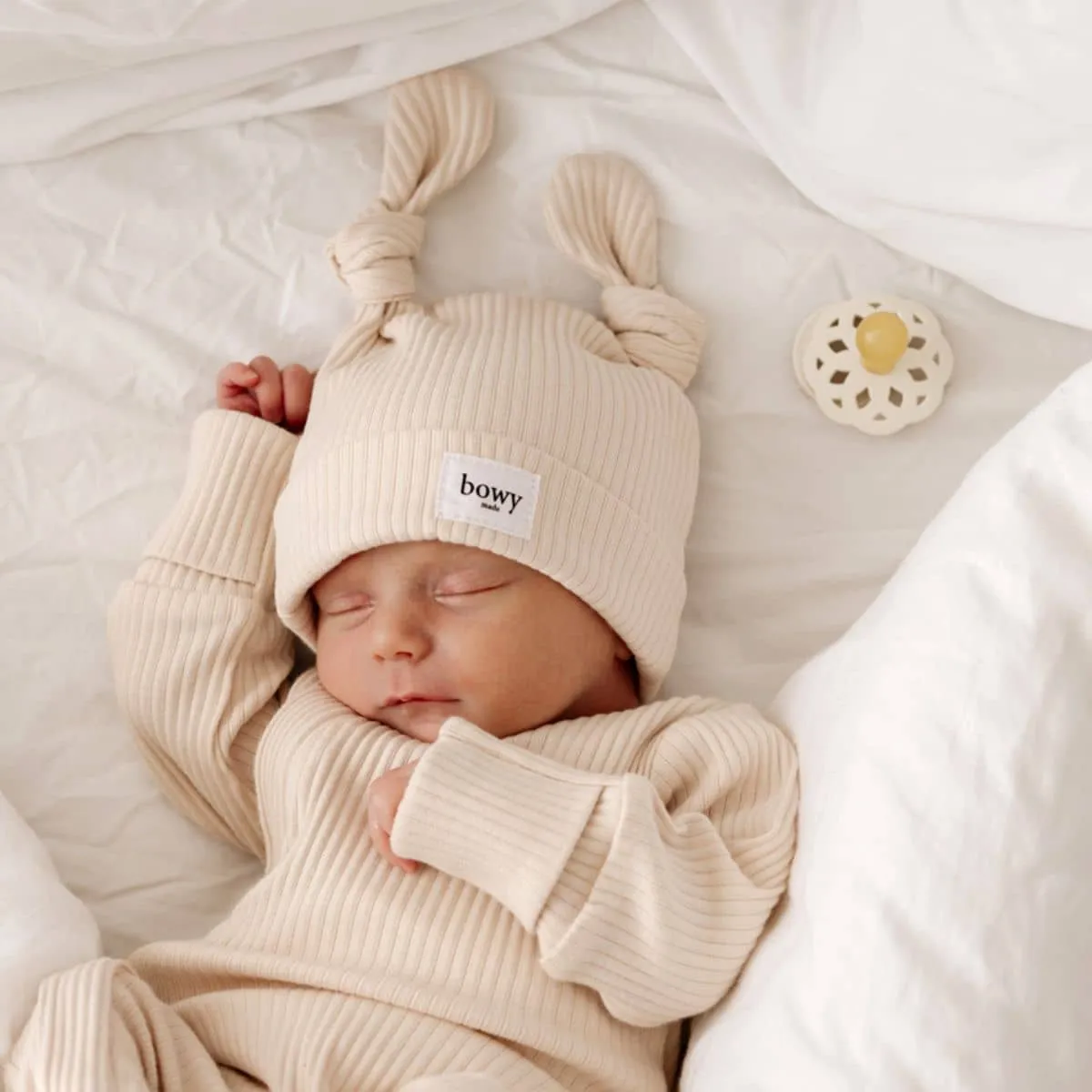 Bowy Made Double Knot Beanie - Cream