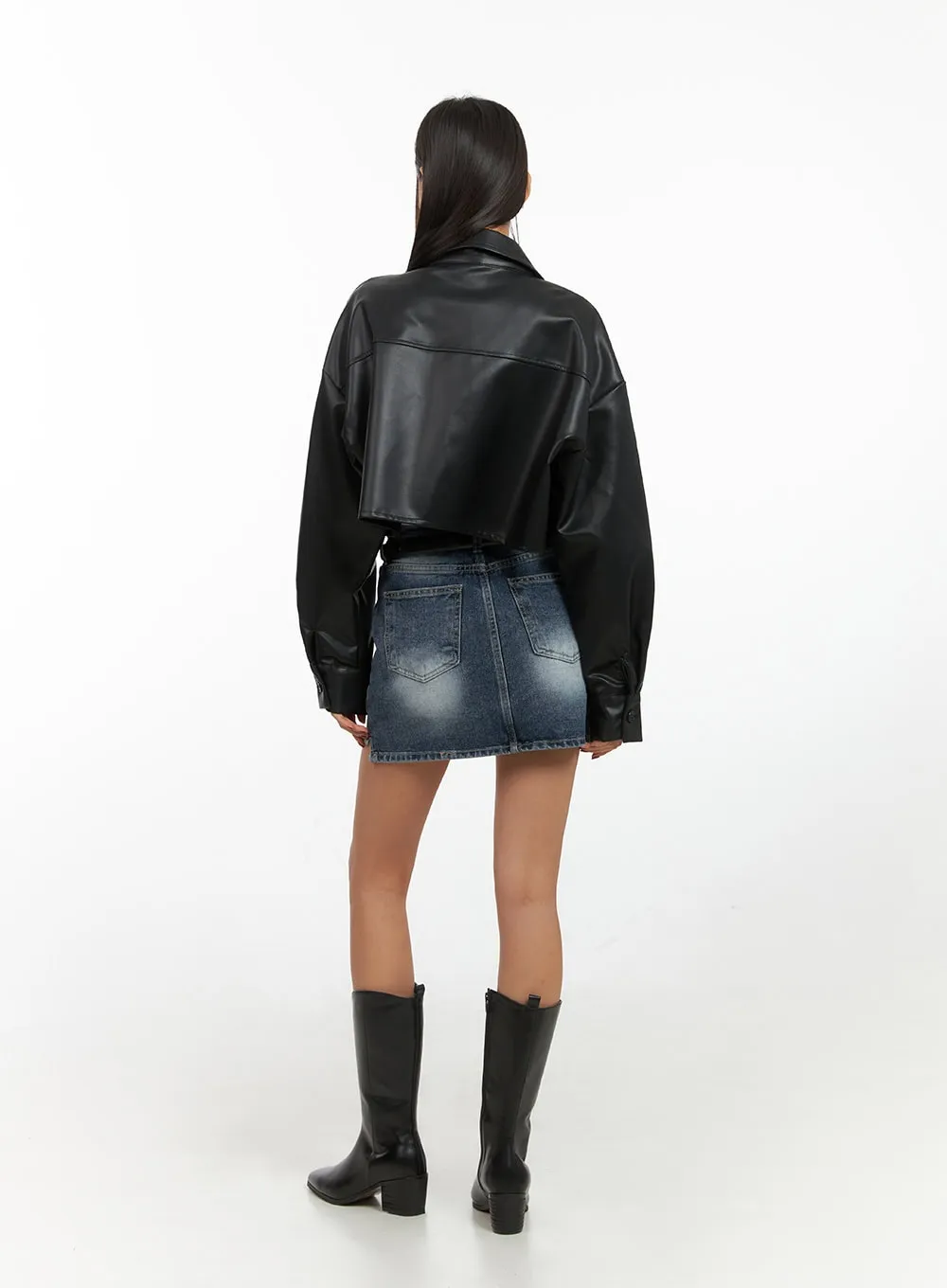 Buttoned Faux Leather Cropped Jacket IS427