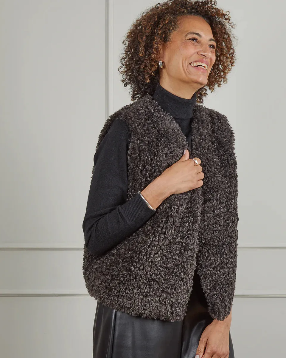 CHALK DAISY GILET | COCOA