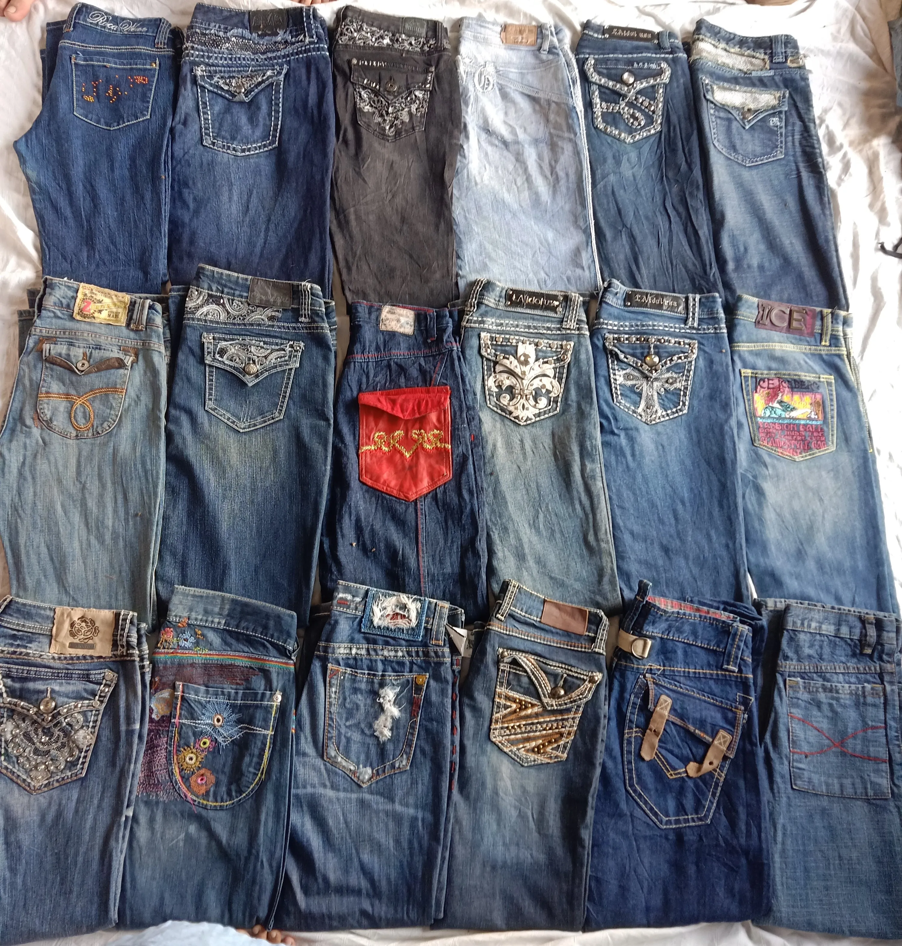 Denim embroidrey pants 22 pieces