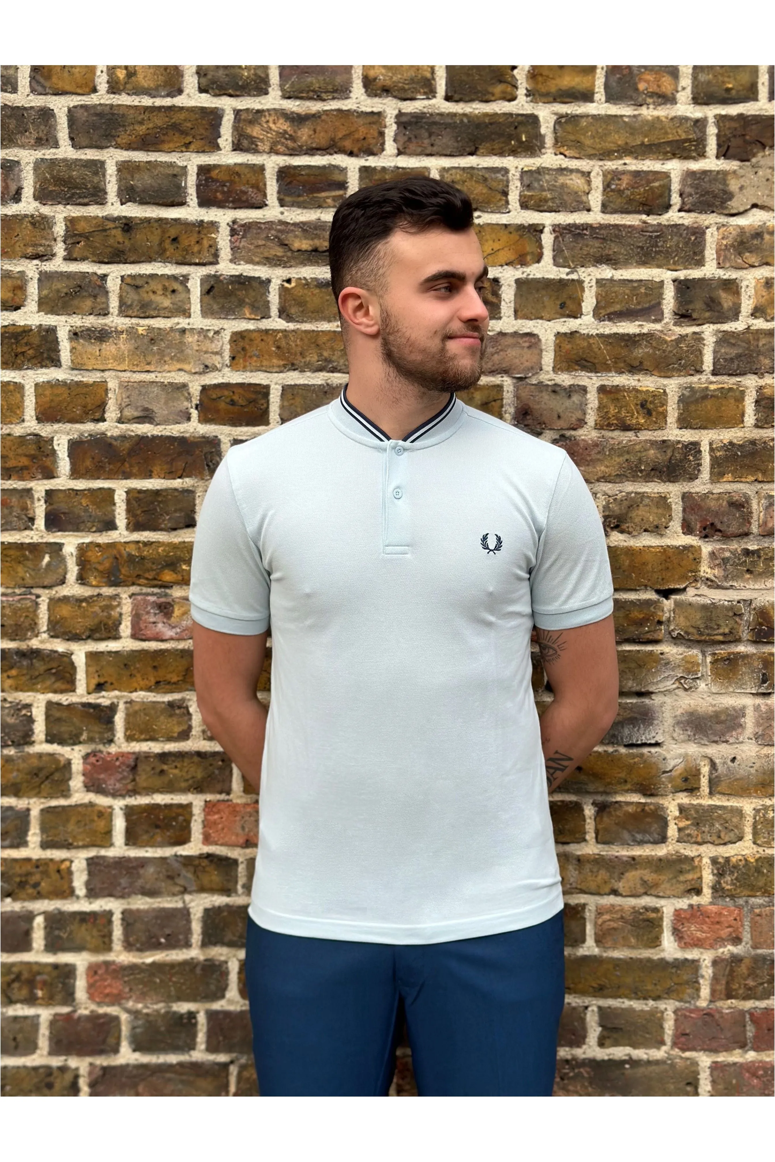 Fred Perry - M4526 Bomber Collar Light Ice / Midnight Blue - Polo