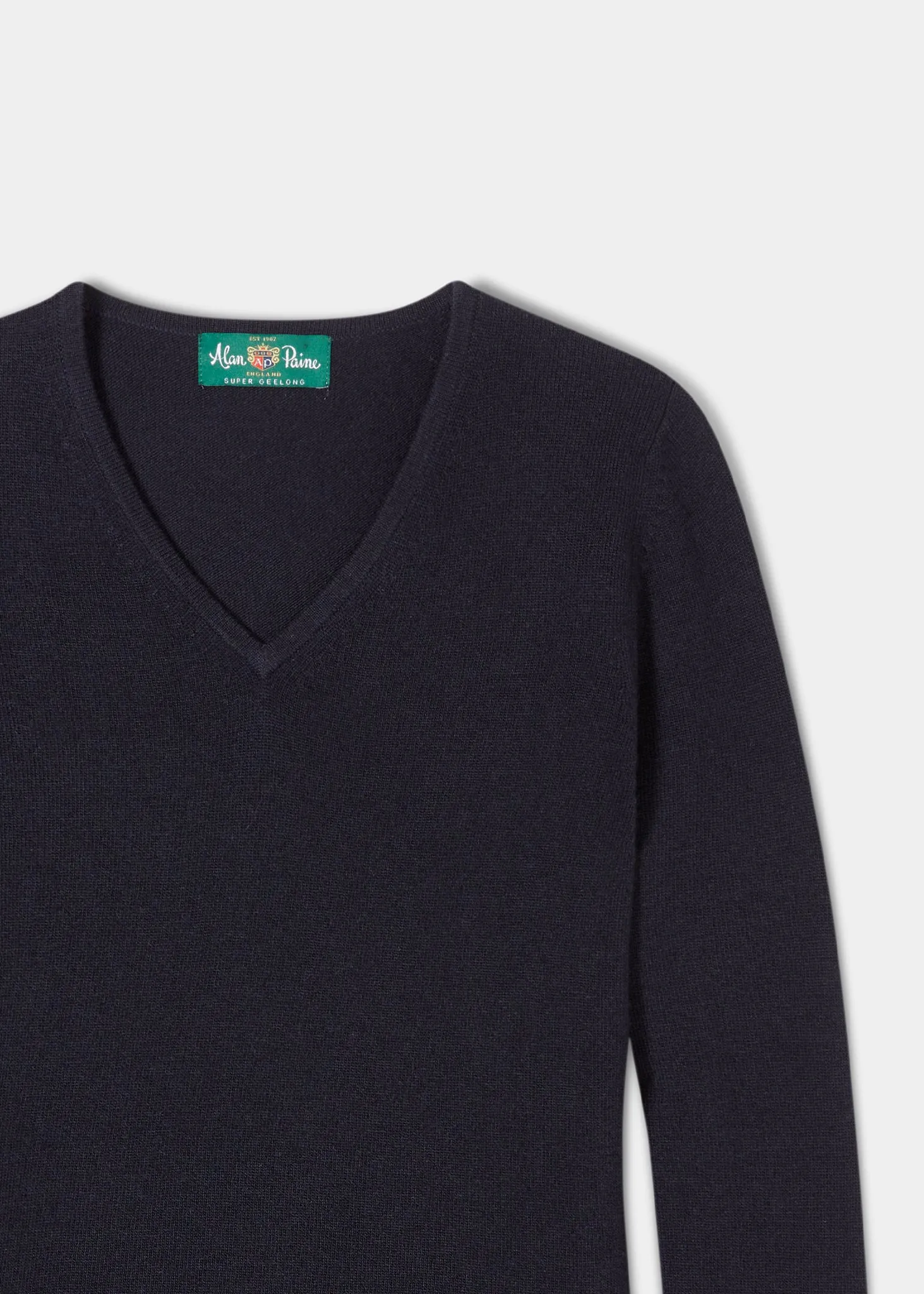 Georgina Ladies Geelong Lambswool Vee Neck Jumper In Dark Navy