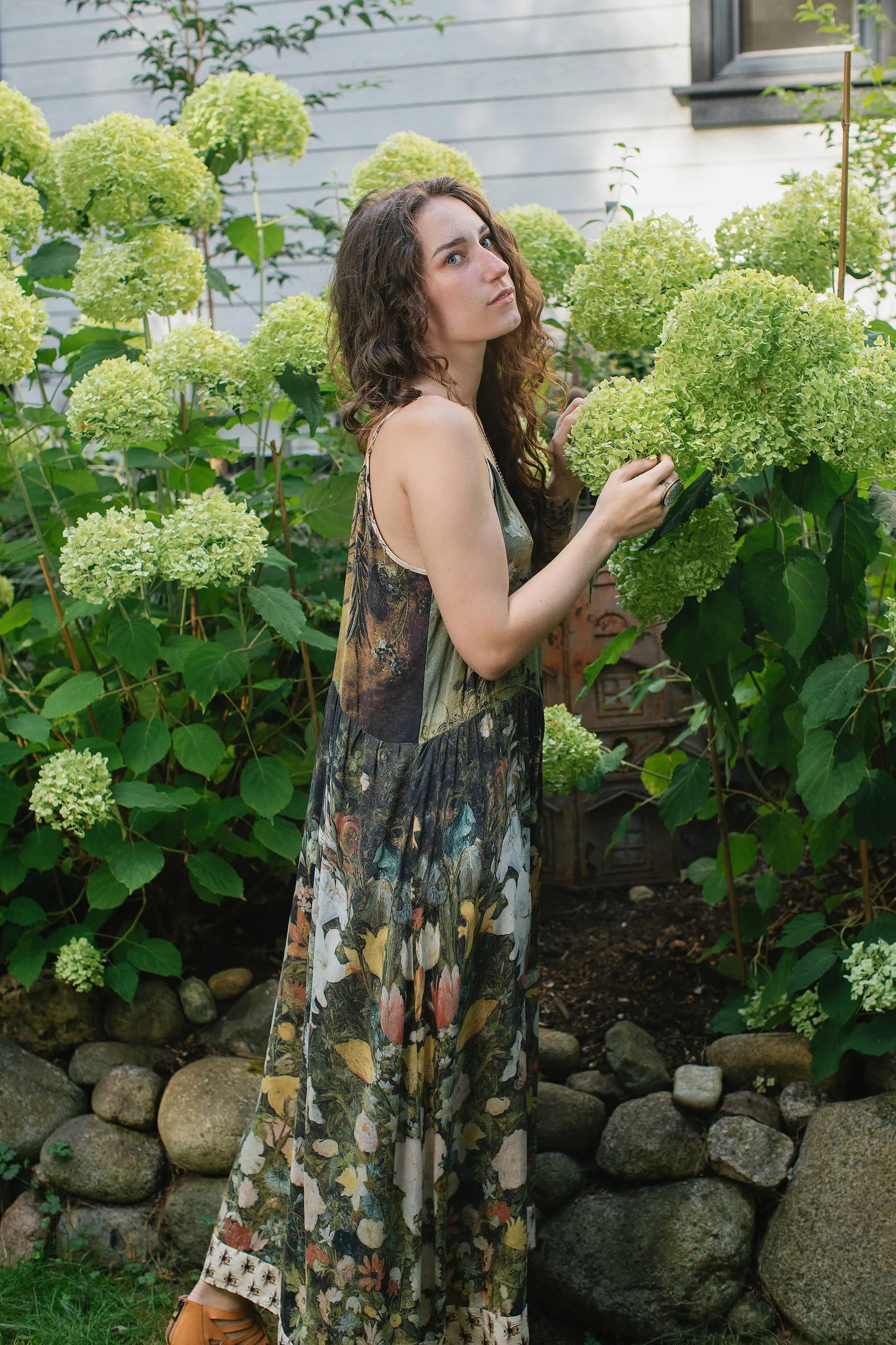 I Dream in Flowers Bohéme Slip Dress With Bees