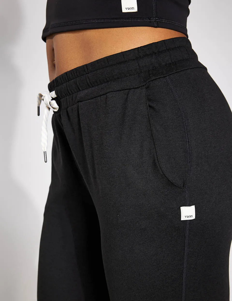 Performance Jogger - Black Heather