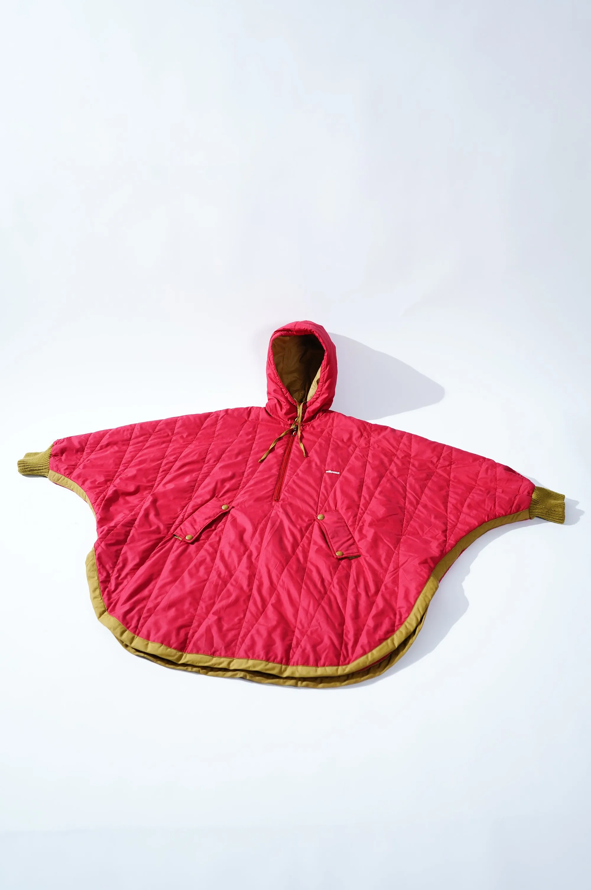 "ellesse" -Nylon Padded Poncho-