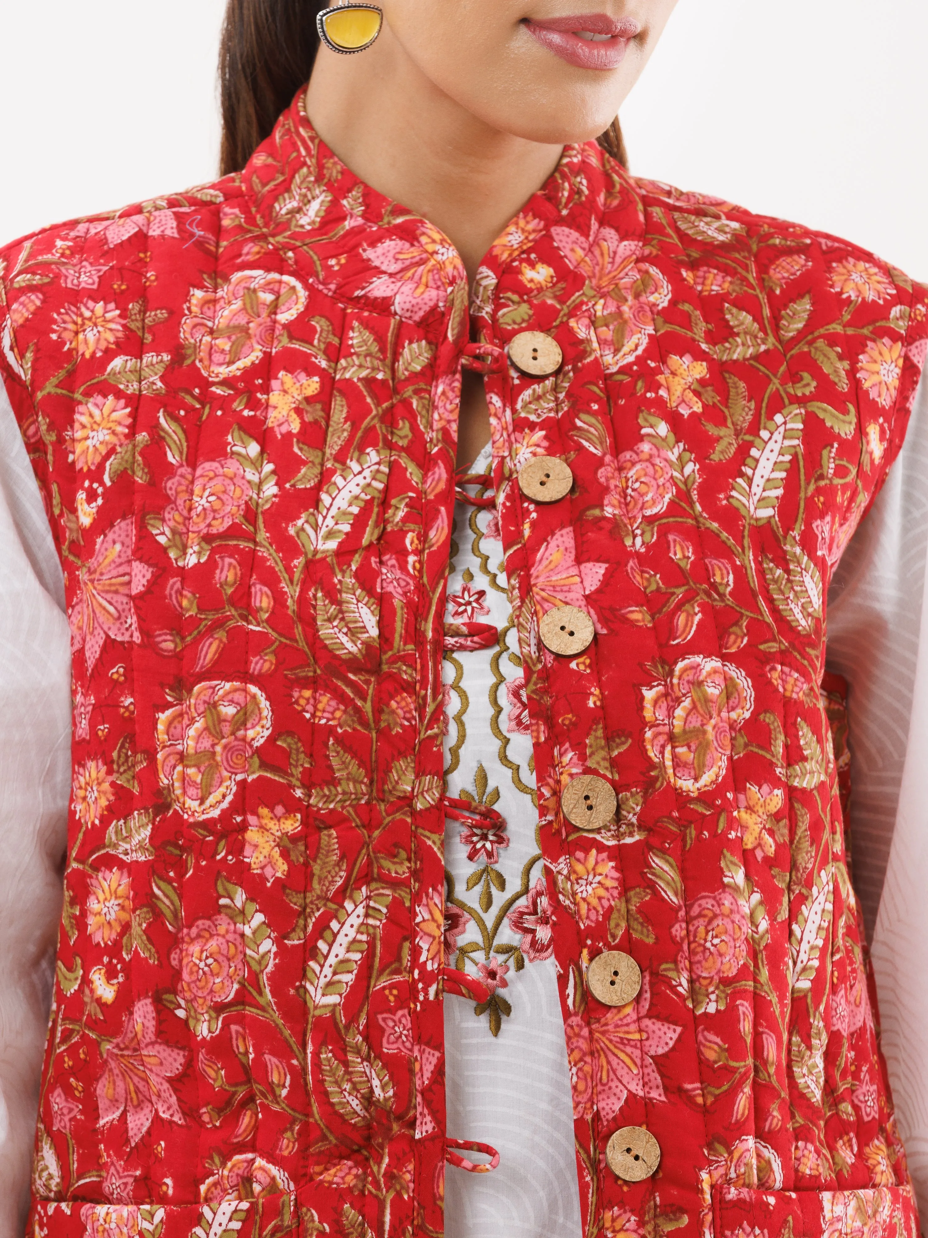 Shishir Saloni Quilted Reversible Sleeveless Jacket