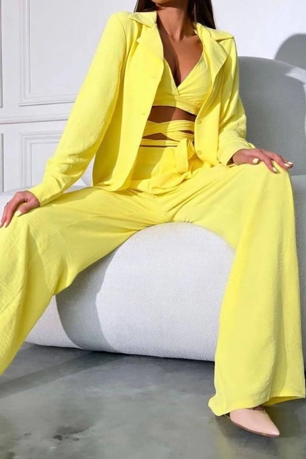 Solid Color Lapel Shirt Tie-up Vest Long Pants Suits