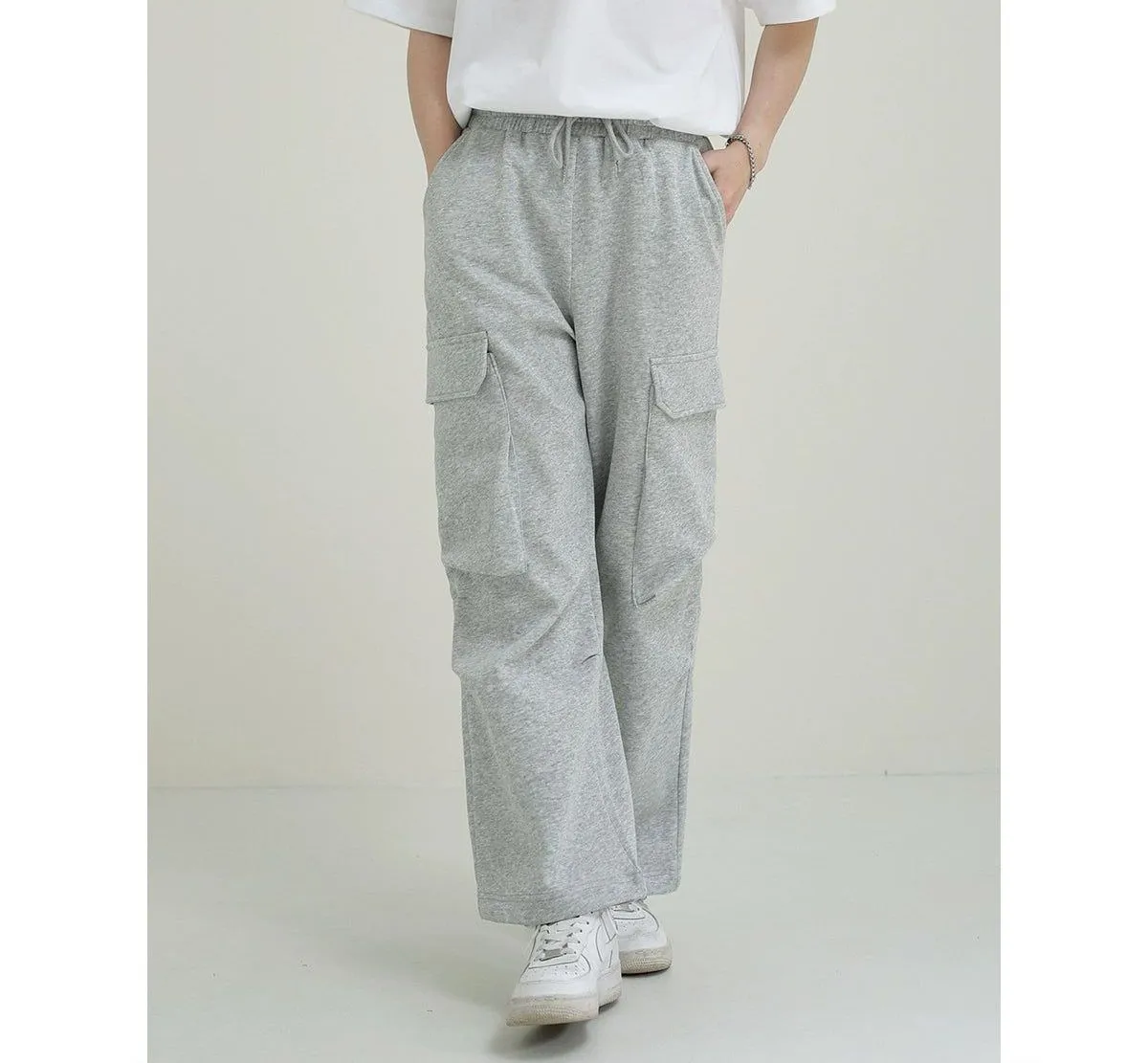 Zhou Flap Pocket Cropped Sweatpants